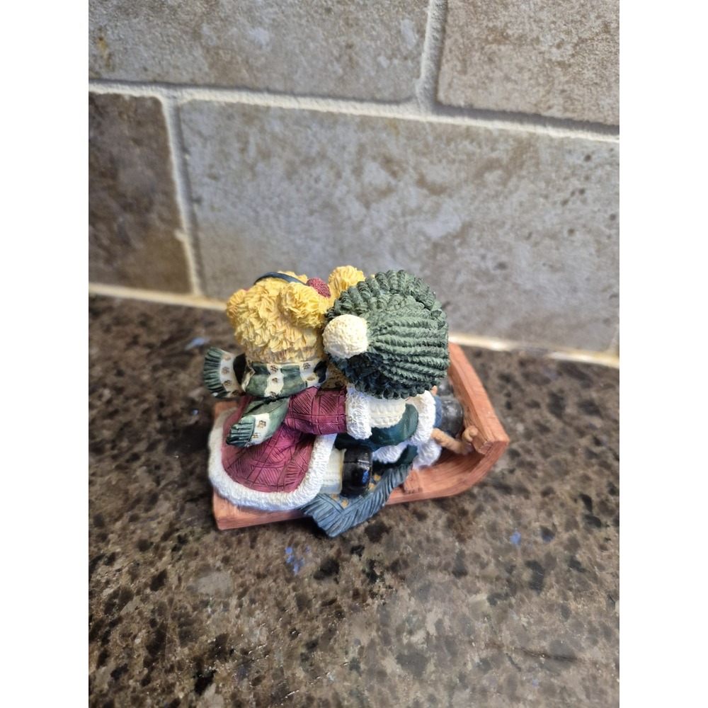 Vintage Collectible Avon Lovable Teddies Sarah Meets Theodore Figurine - Picture 3 of 6